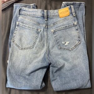 Hollister High Rise Mom Jean Distressed Medium Wash